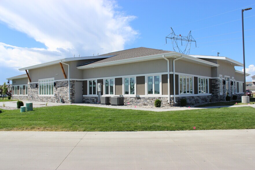 5050 47th St S, Fargo, ND for sale - Building Photo - Image 1 of 1