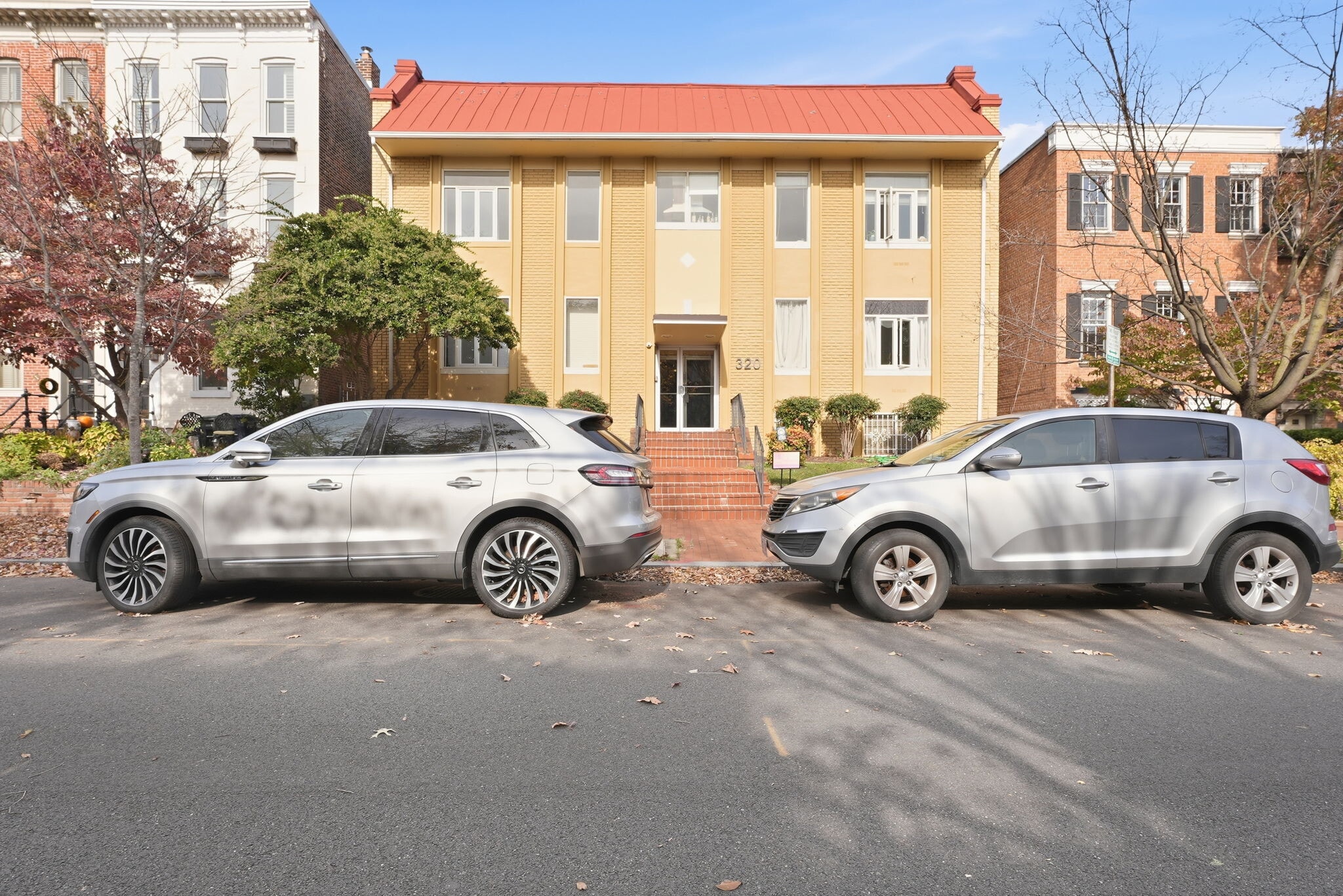 320 Constitution Ave NE, Washington, DC for sale Building Photo- Image 1 of 11