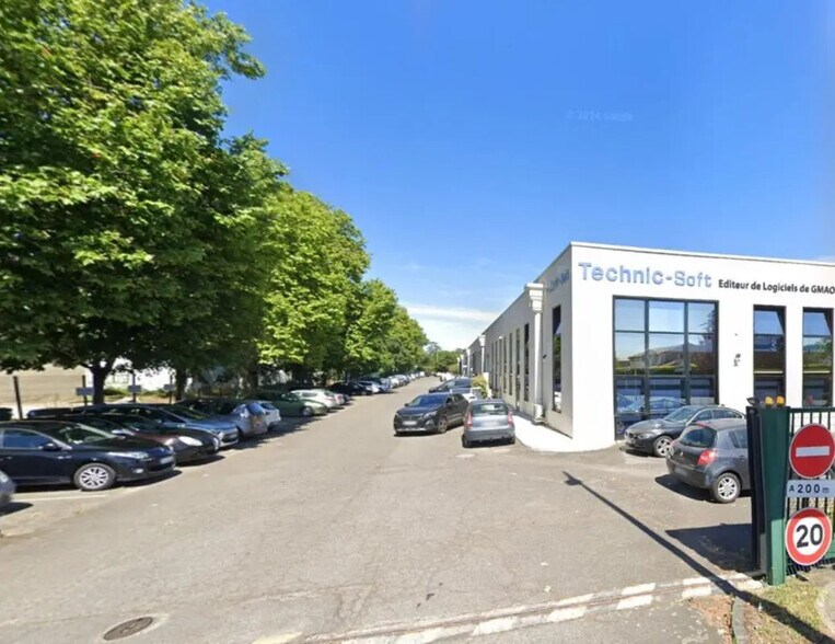 Flex in Toulouse for lease - Building Photo - Image 2 of 7