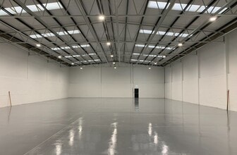 Peall Rd, Croydon for lease Interior Photo- Image 1 of 3