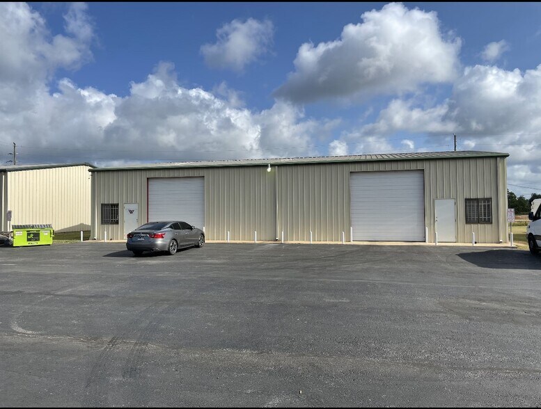 21912 Mueschke Rd, Tomball, TX for sale - Building Photo - Image 1 of 1