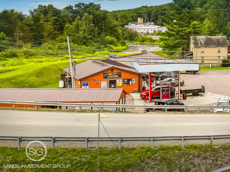 1211 Bridge St, Rockwood, PA for sale - Primary Photo - Image 1 of 1