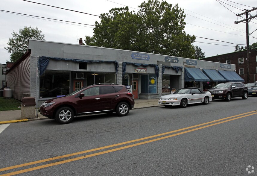 8 Market St, Belvidere, NJ 07823