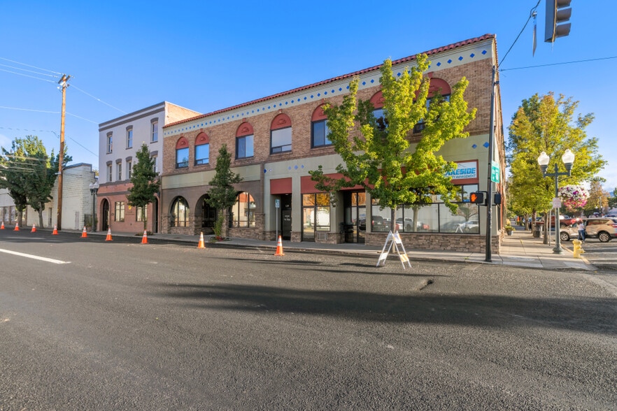 125 S 6th St, Klamath Falls, OR for sale - Building Photo - Image 3 of 38