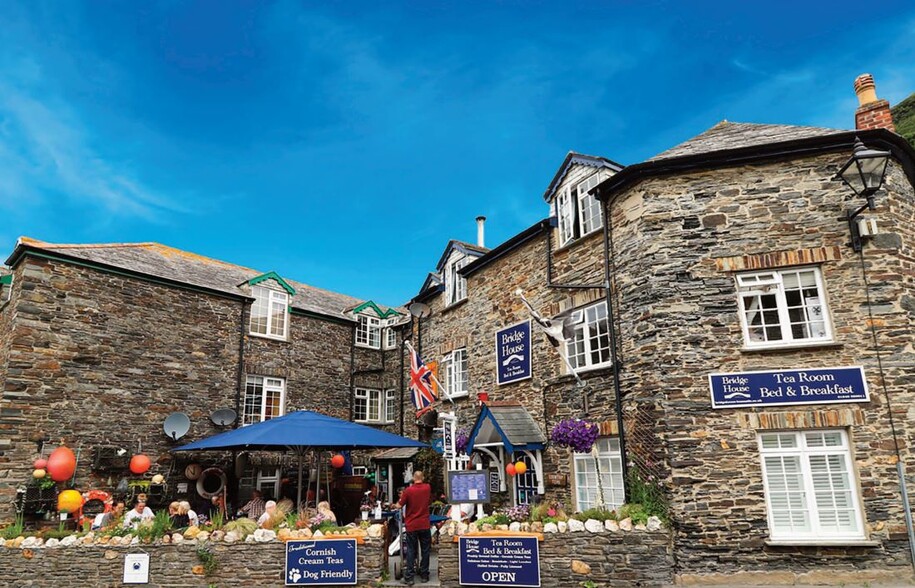 1A The Bridge, Boscastle for sale - Primary Photo - Image 1 of 1