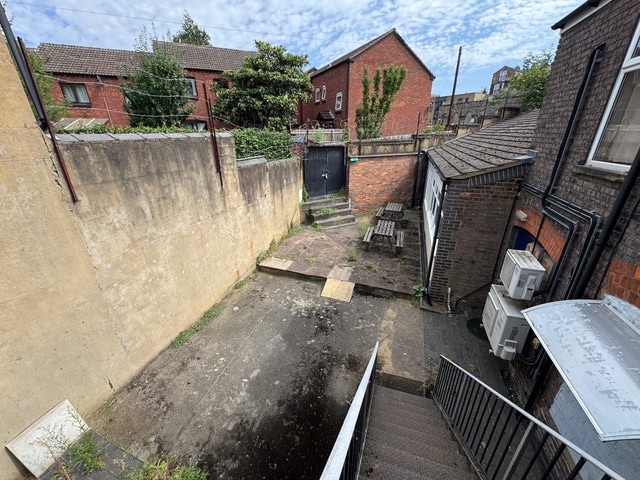 10 Dudley St, Luton for lease - Building Photo - Image 2 of 2