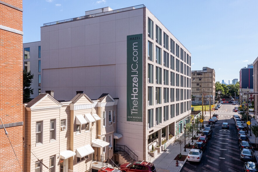 89 Monitor St, Jersey City, NJ for lease - Building Photo - Image 2 of 21