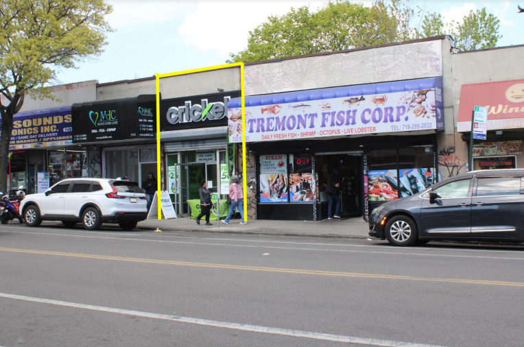 721-729 E Tremont Ave, Bronx, NY for lease - Building Photo - Image 1 of 2