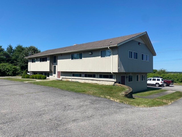 4879 Tower Hill Rd, South Kingstown, RI for sale - Building Photo - Image 1 of 1