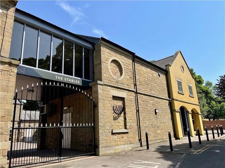 Doncaster Road, Doncaster for sale - Primary Photo - Image 1 of 1