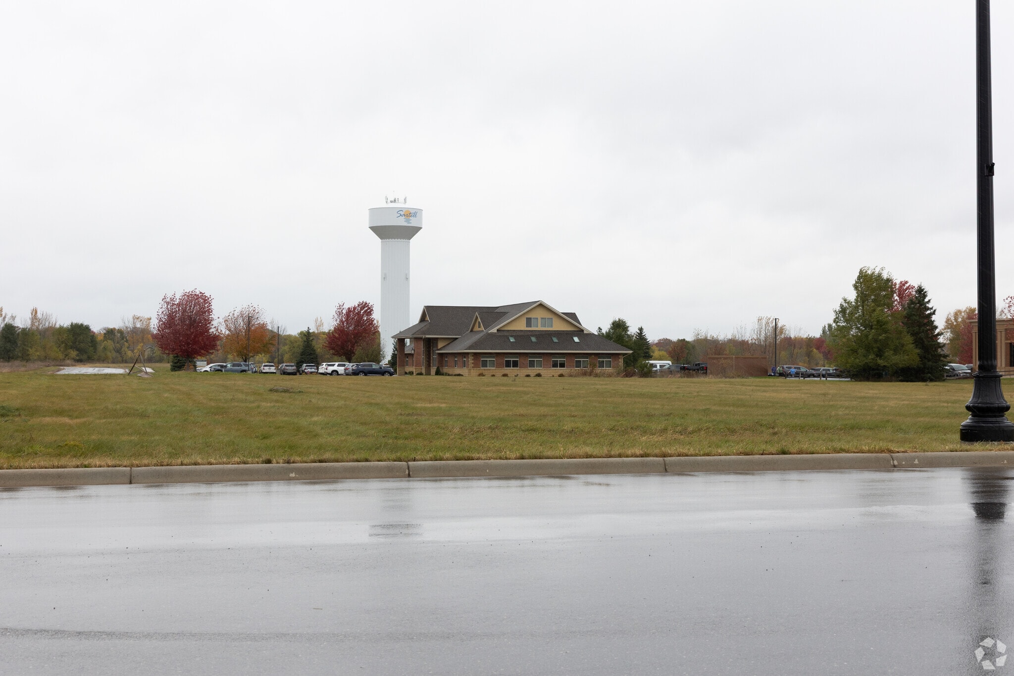 1904 Campus Loop, Saint Cloud, MN for sale Primary Photo- Image 1 of 1