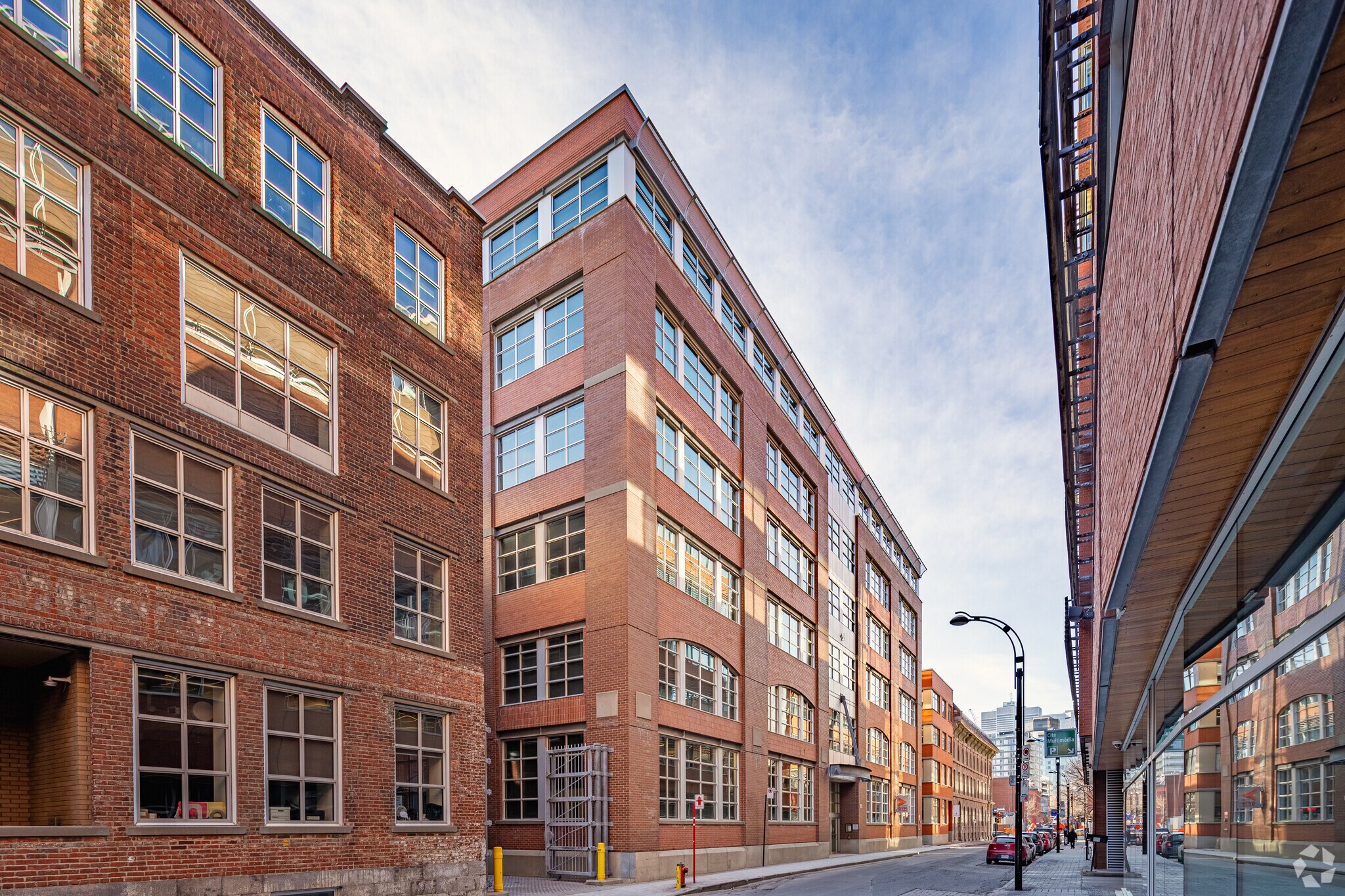 80 Rue Queen, Montréal, QC for sale Primary Photo- Image 1 of 1