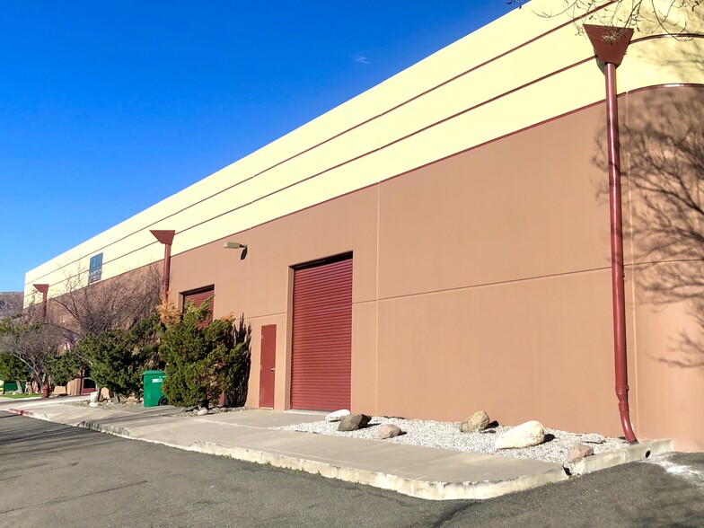 7930 Sugar Pine Ct, Reno, NV for lease - Building Photo - Image 2 of 7