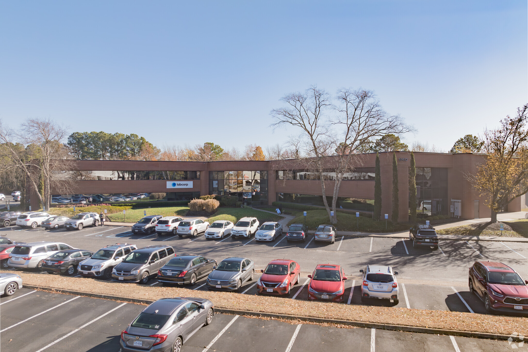 840 Greenbrier Cir, Chesapeake, VA for sale Building Photo- Image 1 of 21