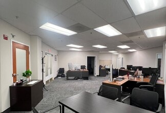 1952 Gallows Rd, Vienna, VA for lease Interior Photo- Image 1 of 4