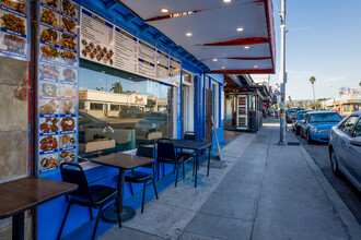 4614 Mission Blvd, San Diego, CA for lease Building Photo- Image 2 of 6