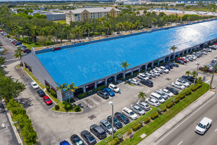 2600 NW 87th Ave, Doral, FL for lease - Building Photo - Image 2 of 4