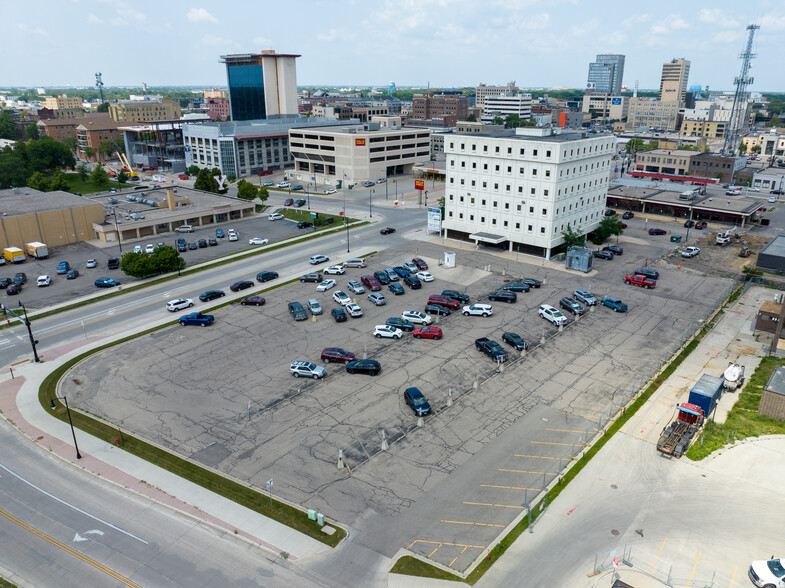 100 4th St S, Fargo, ND for lease - Building Photo - Image 2 of 2