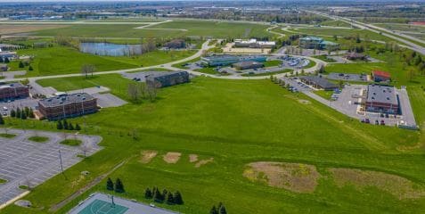 2601 Leonard Dr, Valparaiso, IN for sale - Primary Photo - Image 2 of 9