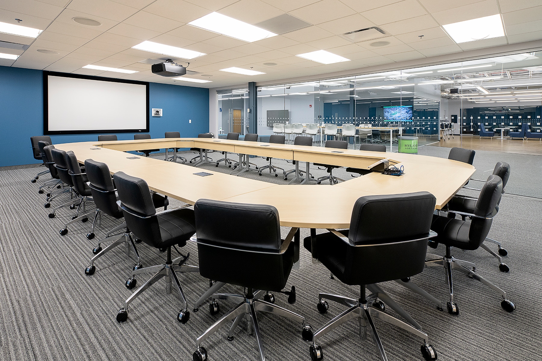 28500 Clemens Rd, Westlake, OH for lease Interior Photo- Image 1 of 19