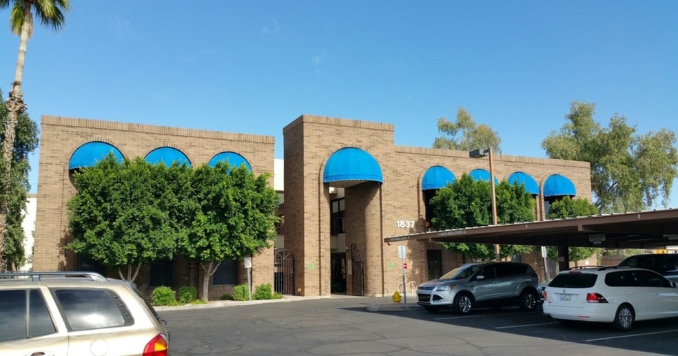 1837 S Mesa Dr, Mesa, AZ for lease - Building Photo - Image 1 of 12