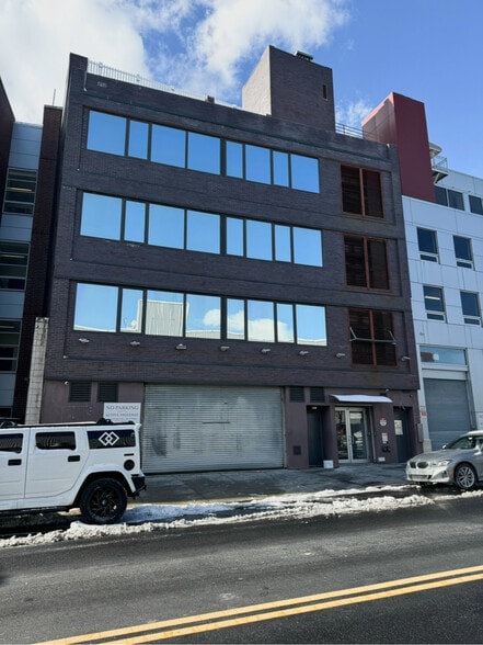 5414 74th St, Elmhurst, NY for lease - Building Photo - Image 2 of 11