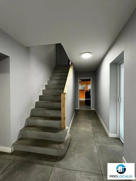 Flex in Creil for sale - Interior Photo - Image 3 of 11