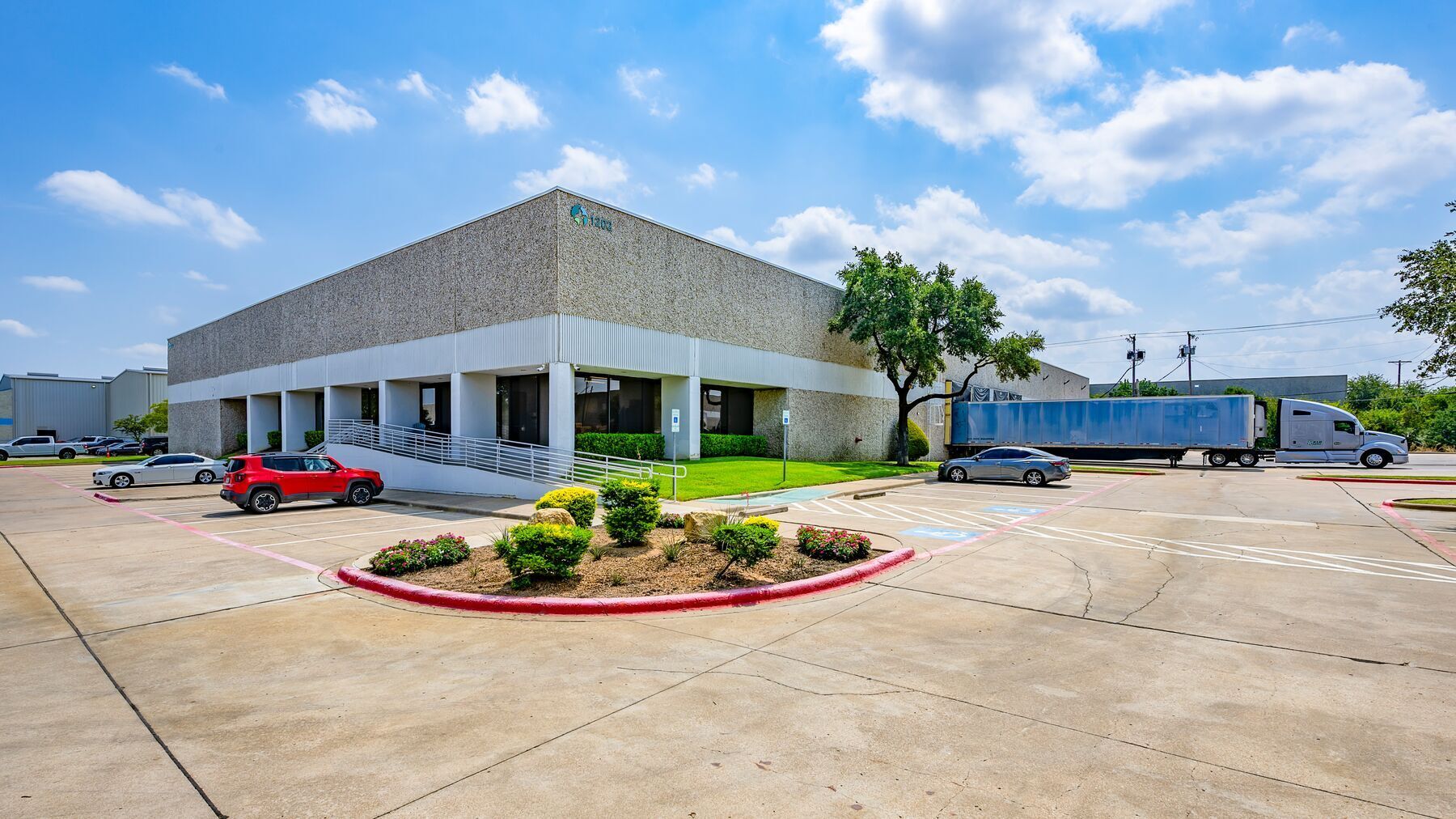 1202 Avenue T, Grand Prairie, TX for lease Building Photo- Image 1 of 9