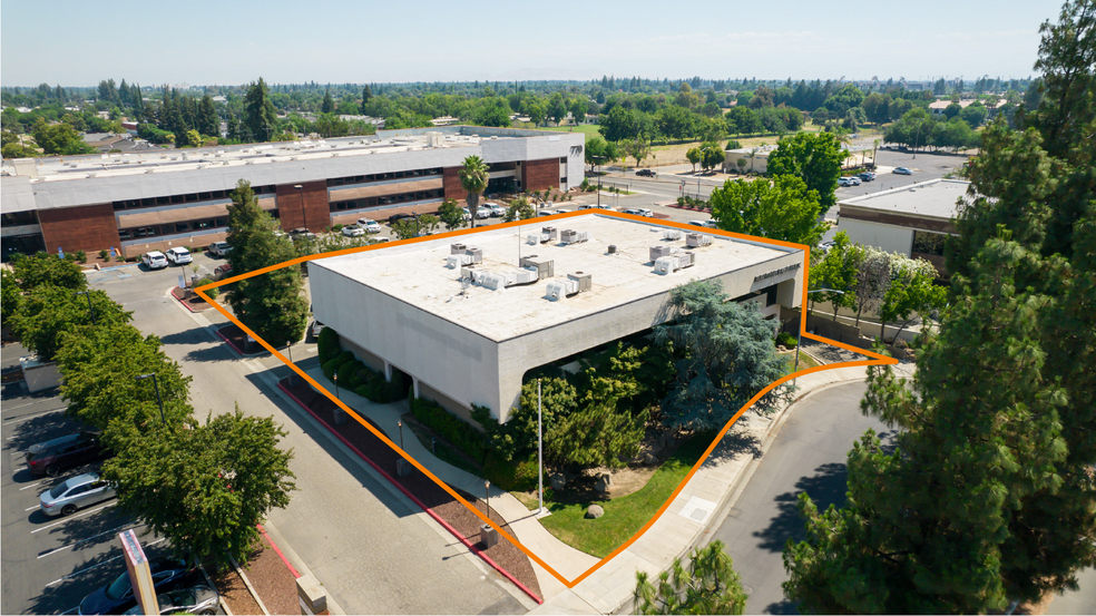 776 E Shaw Ave, Fresno, CA for lease - Aerial - Image 2 of 20