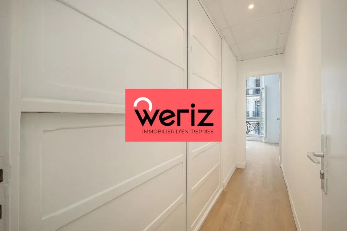 Office in Marseille for sale Building Photo- Image 1 of 5