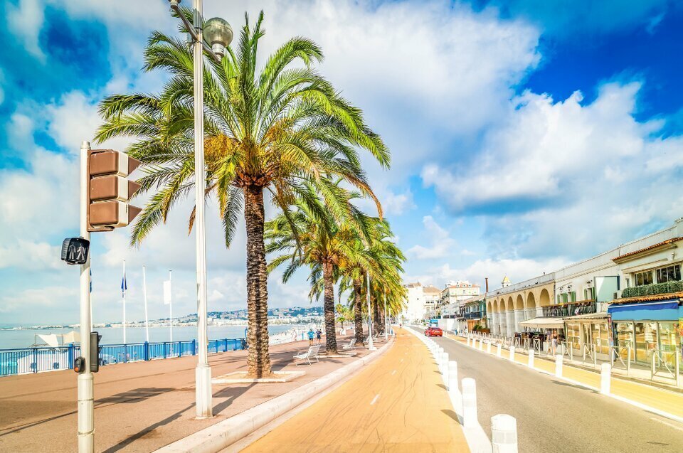 Retail in Nice for sale Building Photo- Image 1 of 4