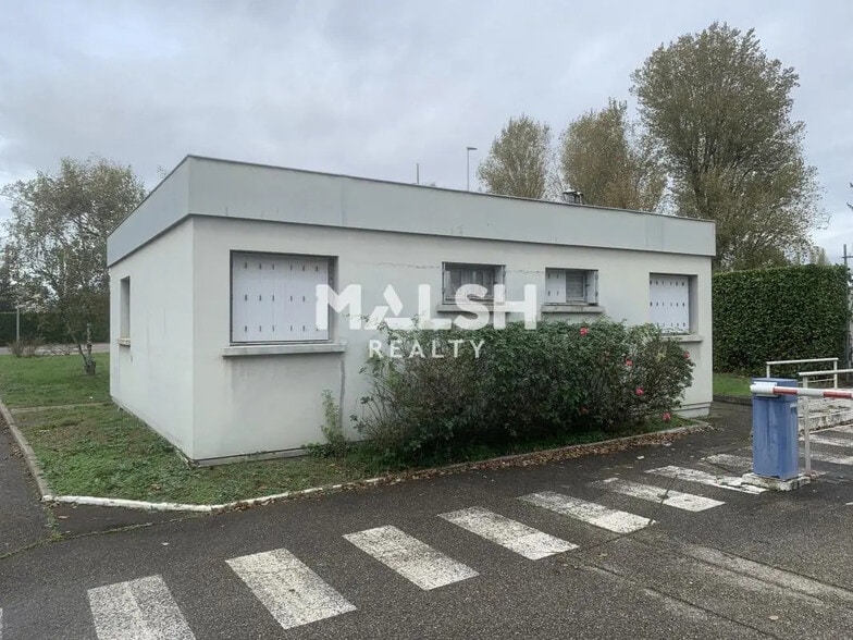 Office in Feyzin for lease - Building Photo - Image 3 of 29