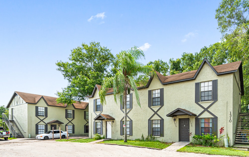 1308 W Waters Ave Tampa Fl 33604 Friendship Palms Loopnet Com