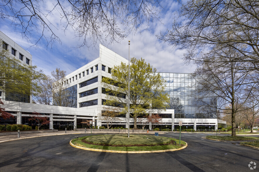 13100 Worldgate Dr, Herndon, VA for sale - Primary Photo - Image 1 of 1