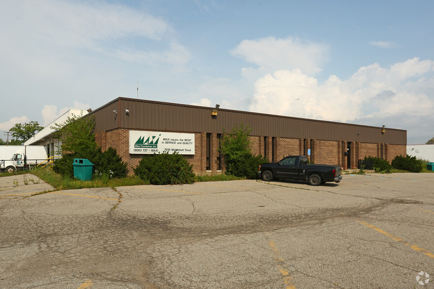 7010 Middlebelt Rd, Romulus, MI for sale - Building Photo - Image 1 of 1