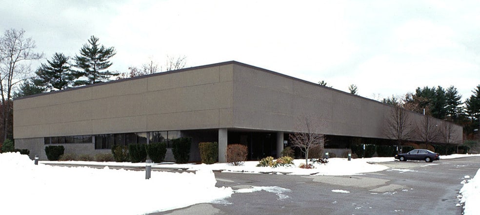 100 Jeffrey Ave, Holliston, MA for lease - Building Photo - Image 2 of 5