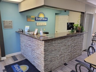 More details for 711 S Downey St, West Branch, IA - Hospitality for Sale