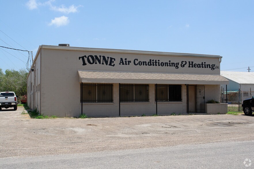 718 Cantwell Dr, Corpus Christi, TX 78408