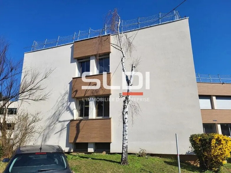 Office in Tassin-la-Demi-Lune for lease - Building Photo - Image 3 of 12