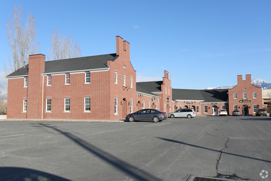 1812-1895 N 2000 W, Farr West, UT for sale - Building Photo - Image 1 of 1