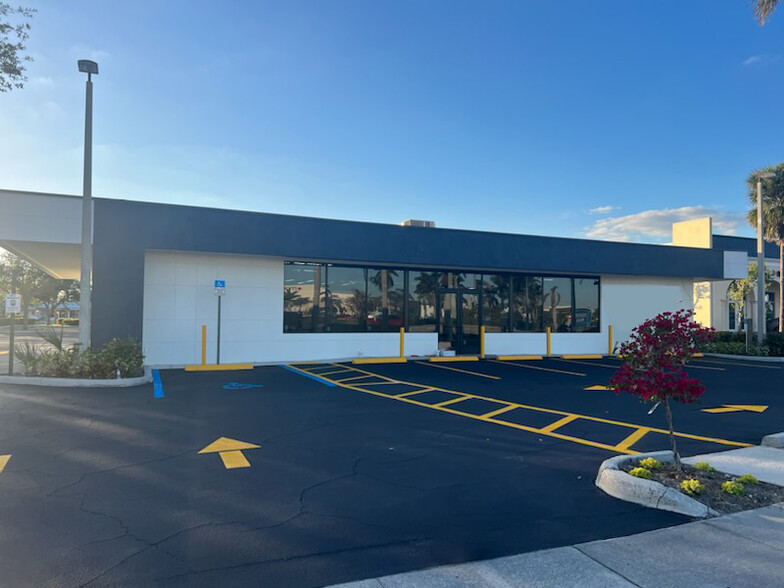 4150 S Cleveland Ave, Fort Myers, FL for lease - Building Photo - Image 1 of 10