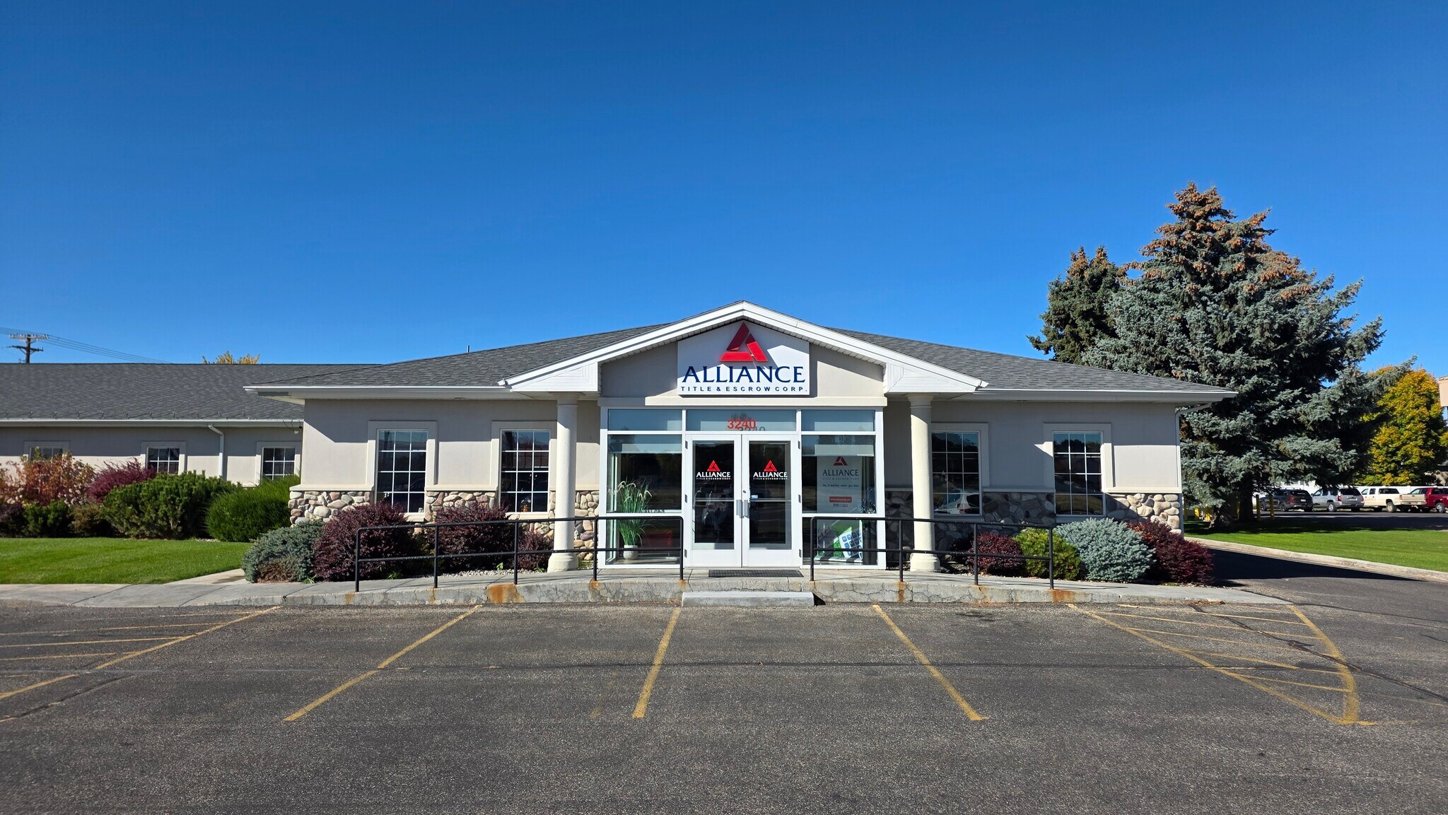 3240-3242 S Woodruff Ave, Idaho Falls, ID for sale Building Photo- Image 1 of 19