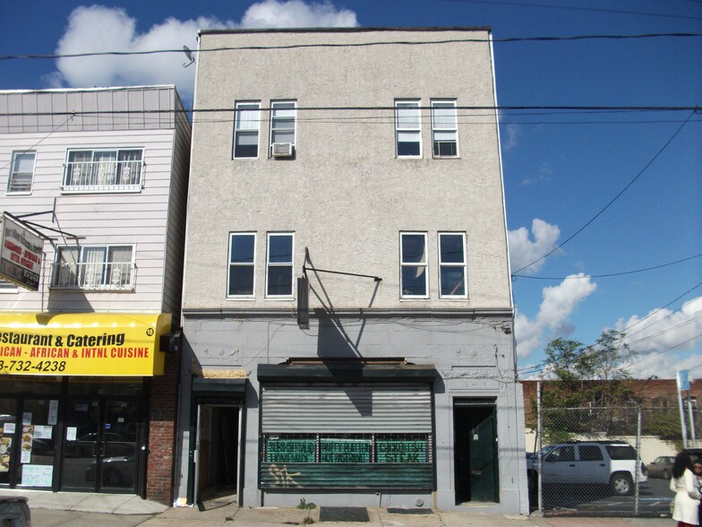 16 Irvine Turner Blvd, Newark, NJ 07103