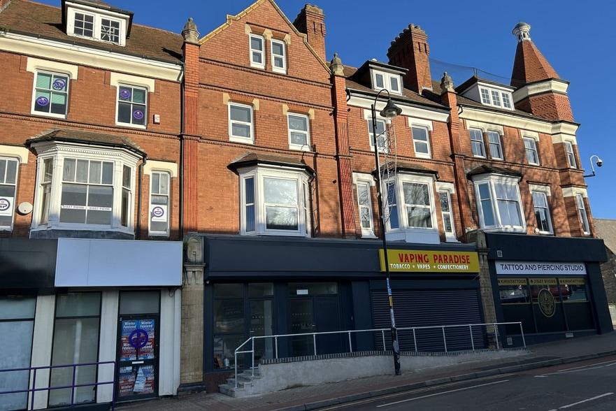 4-6 Unicorn Hl, Redditch for sale - Primary Photo - Image 1 of 1