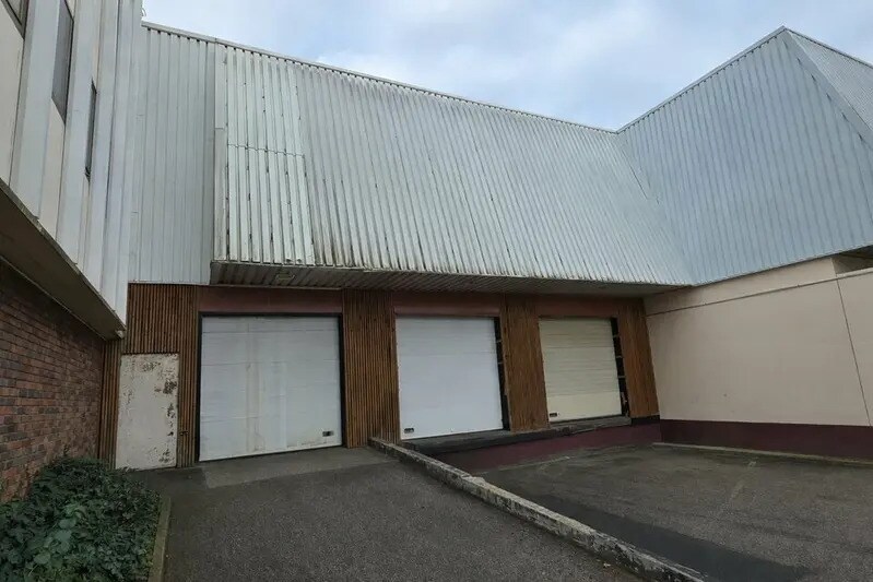 20 Rue Des Marronniers, L'HAY-LES-ROSES for lease - Building Photo - Image 1 of 12