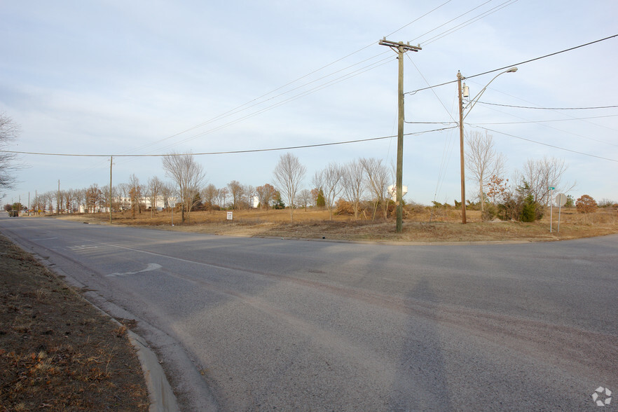 100 N Monte Vista St, Ada, OK for sale - Primary Photo - Image 1 of 1