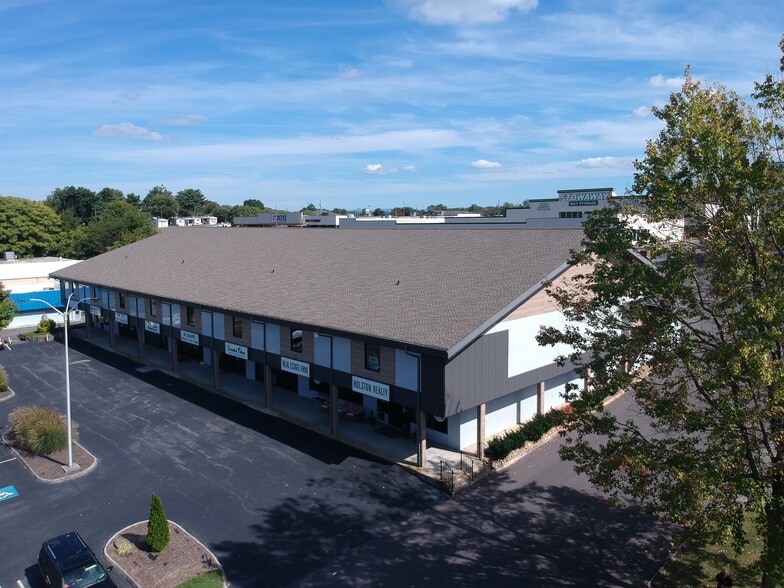 1135 Volunteer Pky, Bristol, TN for lease - Building Photo - Image 2 of 6