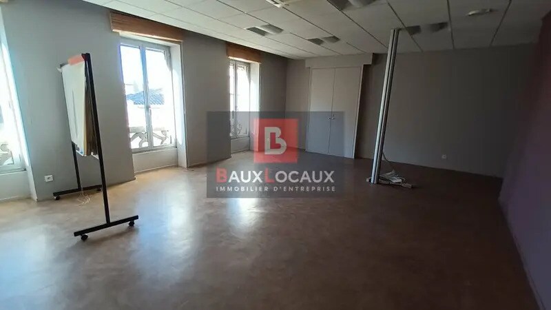 Office in Avignon for lease - Interior Photo - Image 3 of 5