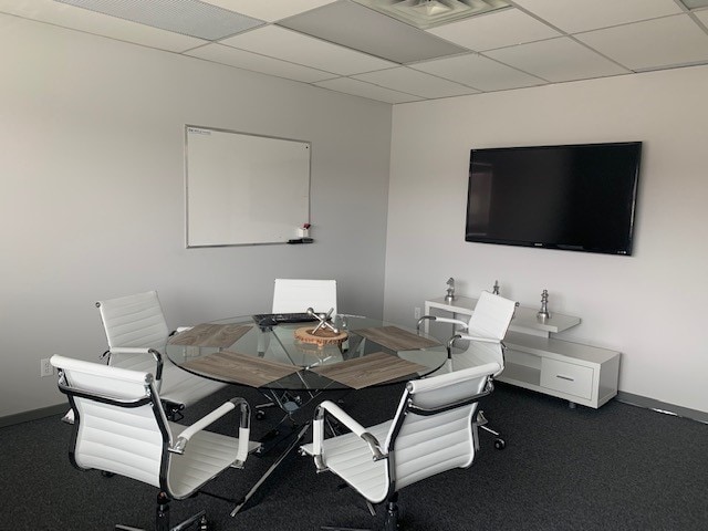 1420 40th Ave NE, Calgary, AB for sale - Interior Photo - Image 3 of 11