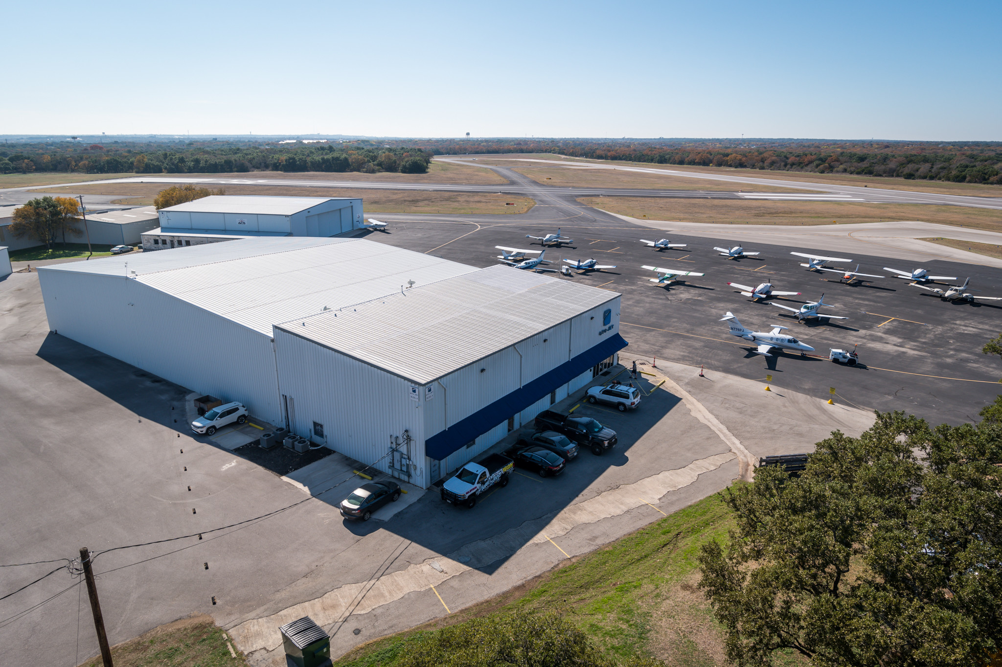 GTU JET HANGAR FACILITIES & FBO - Georgetown, TX for Sale | LoopNet.com